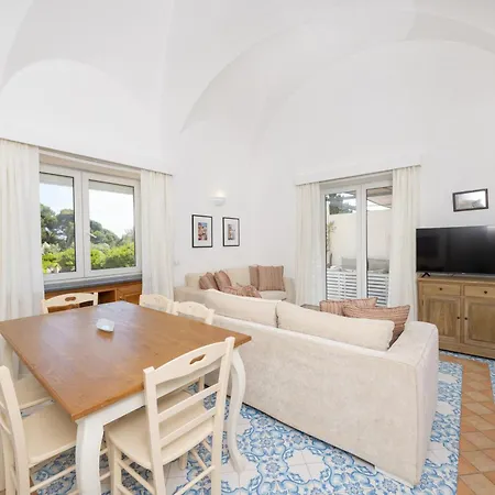 Oliveto Apartment *