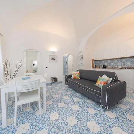 Oliveto Apartment *
